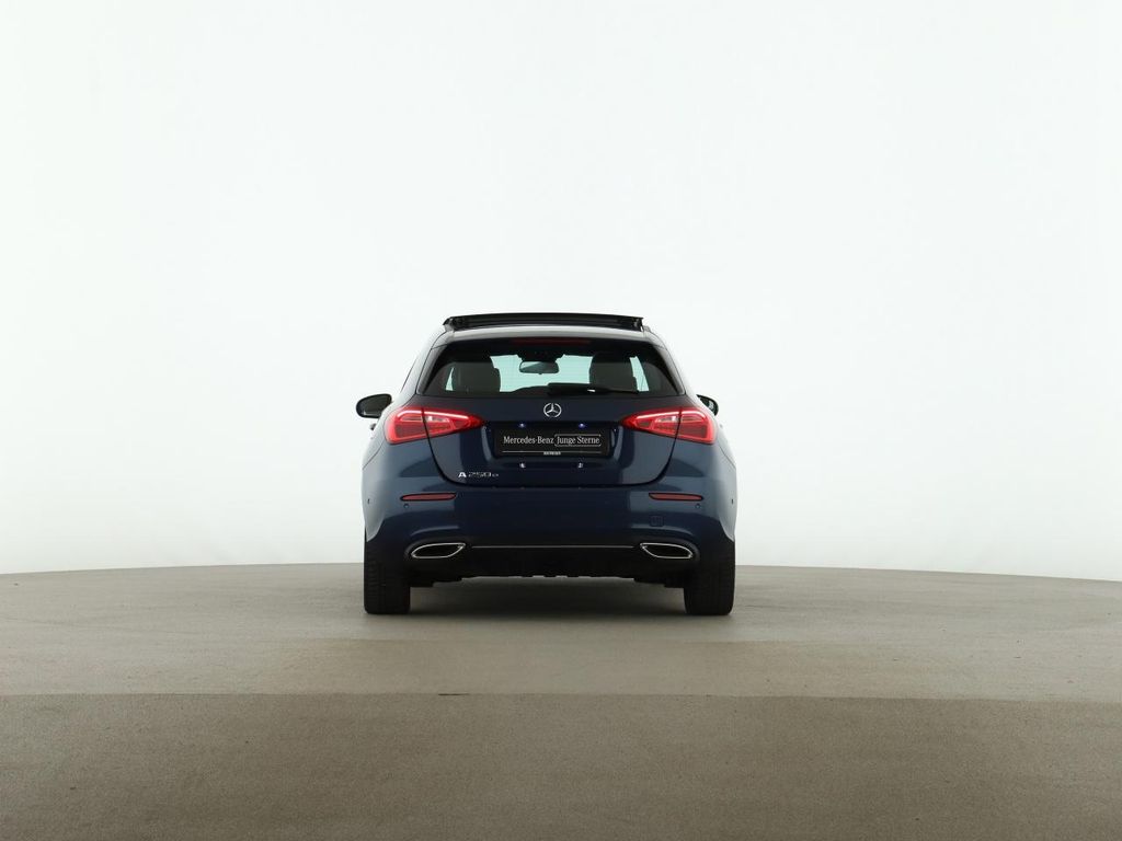 Mercedes-Benz A 250 2021