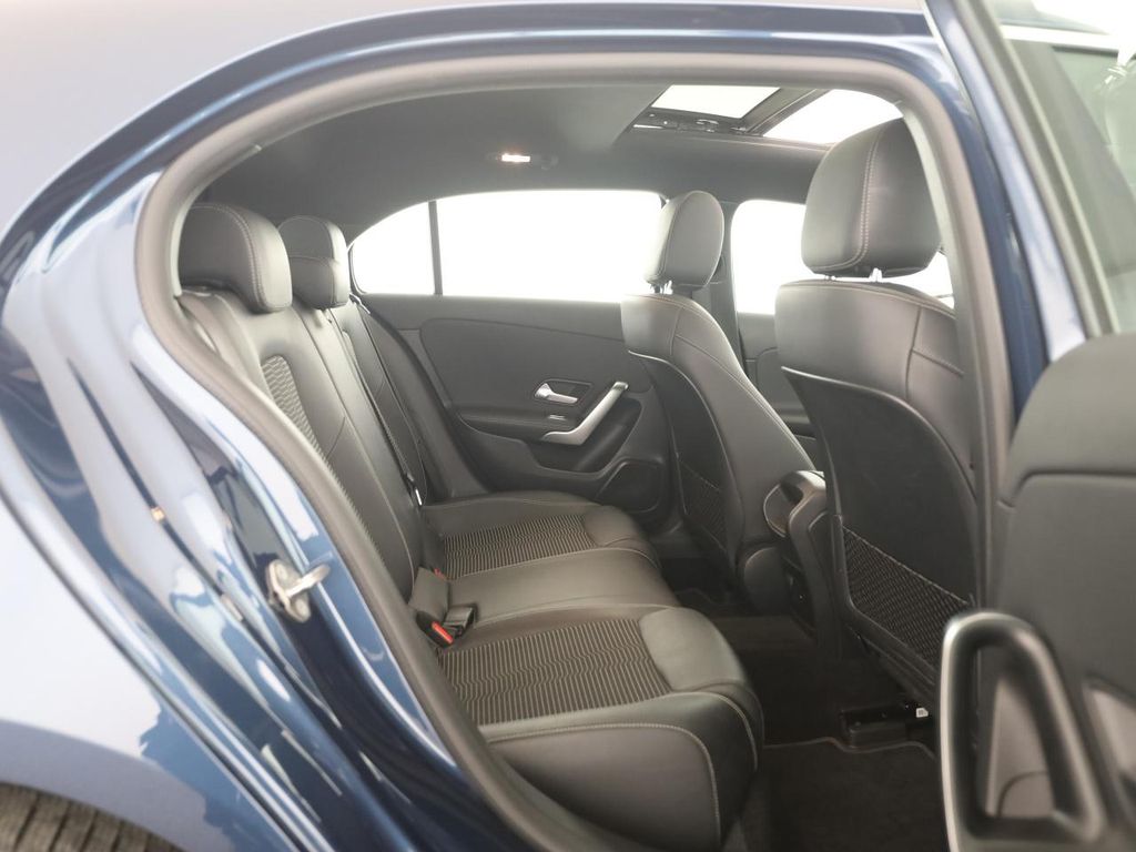 Mercedes-Benz A 250 2021