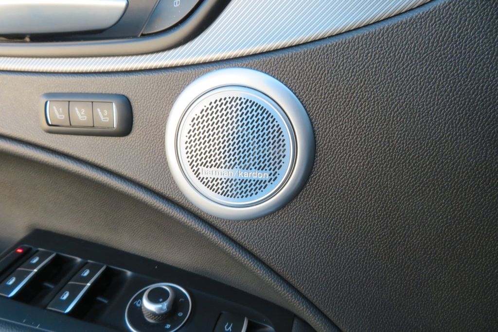 Alfa Romeo Stelvio 2023