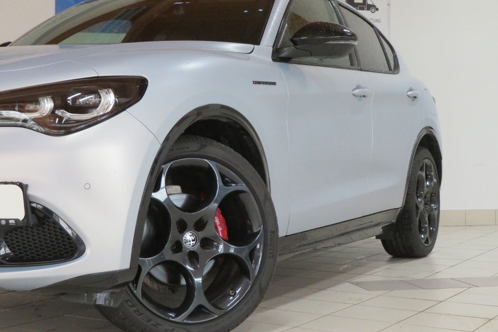 Alfa Romeo Stelvio 2023