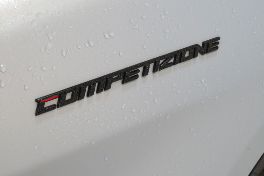 Alfa Romeo Stelvio 2023