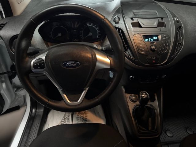 Ford Transit Courier 2023