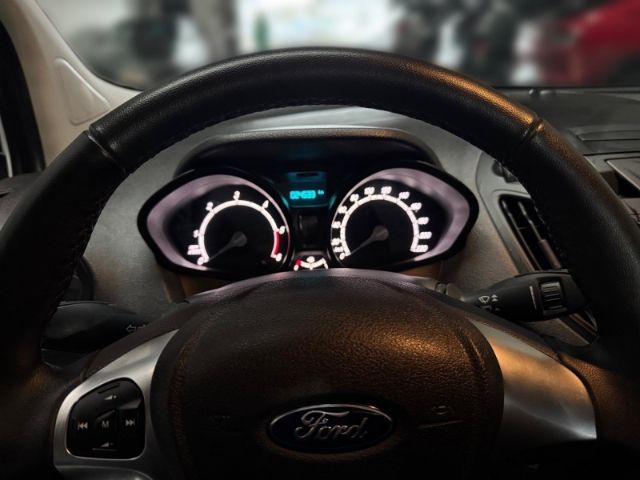 Ford Transit Courier 2023