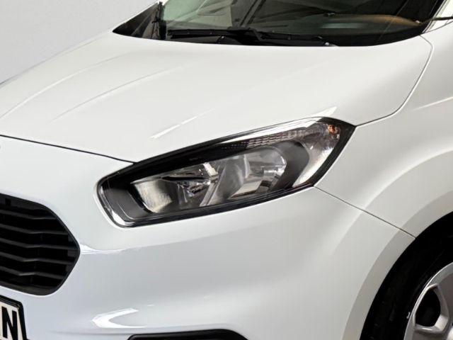 Ford Transit Courier 2023