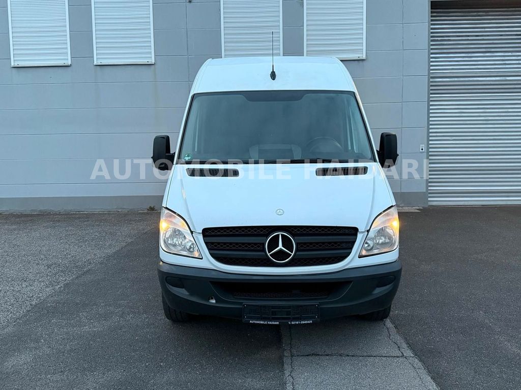 Mercedes-Benz Sprinter 2012