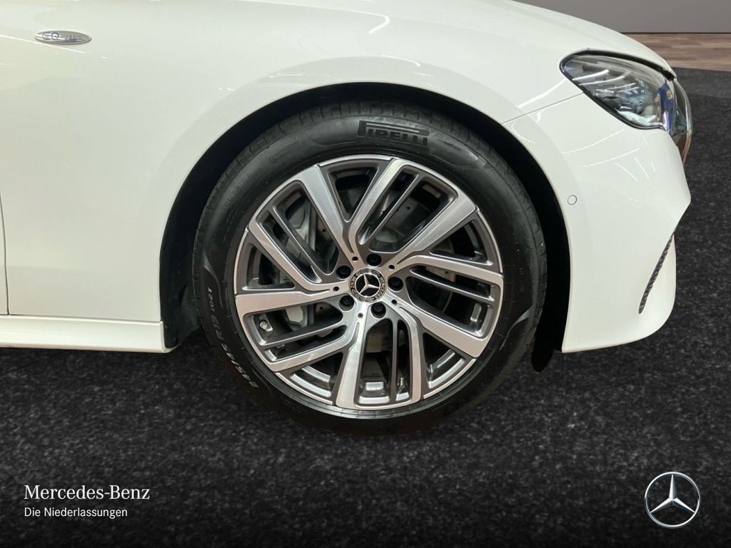 Mercedes-Benz E 300 2025