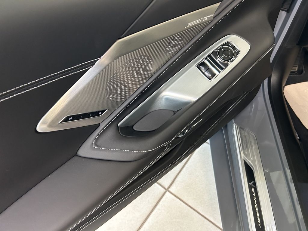 Corvette C8 2025