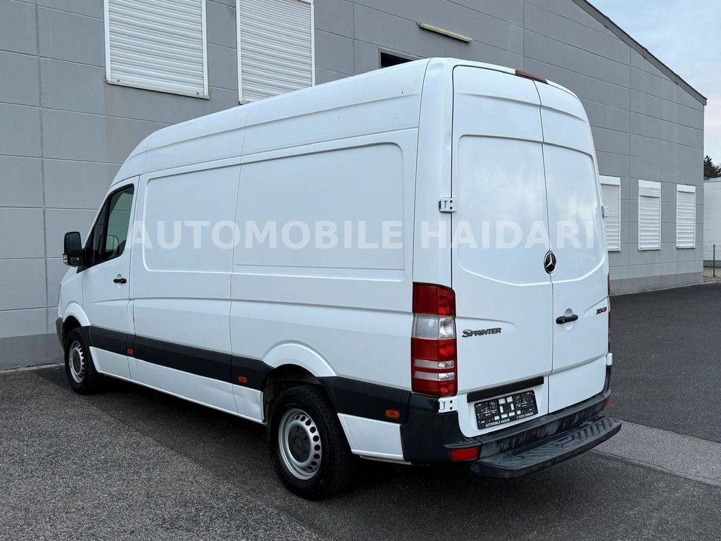 Mercedes-Benz Sprinter 2012