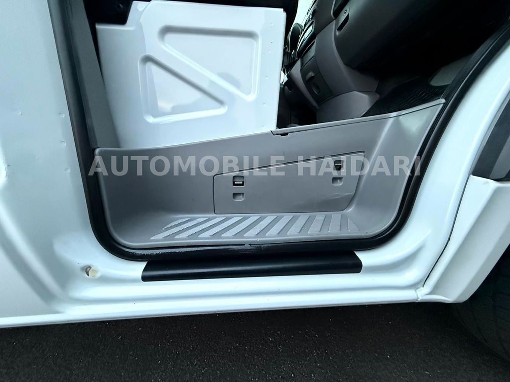 Mercedes-Benz Sprinter 2012