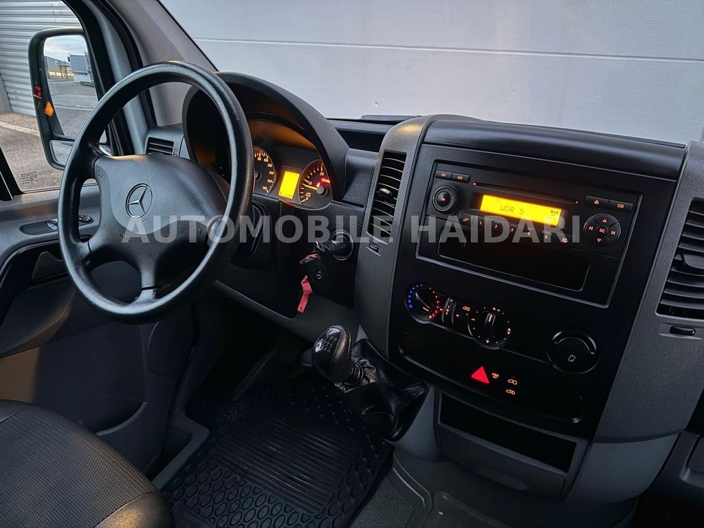 Mercedes-Benz Sprinter 2012