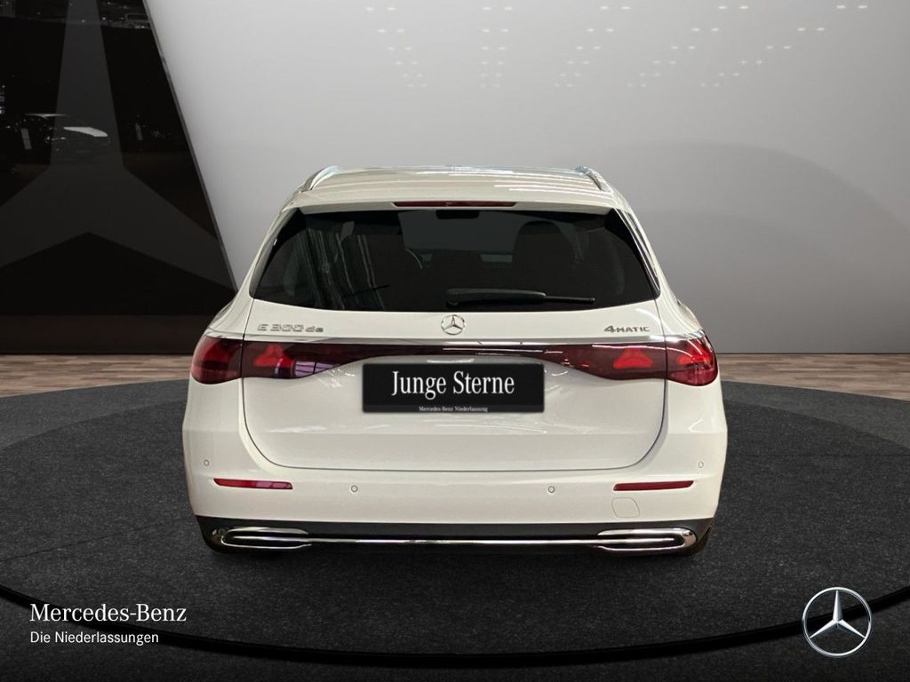 Mercedes-Benz E 300 2025