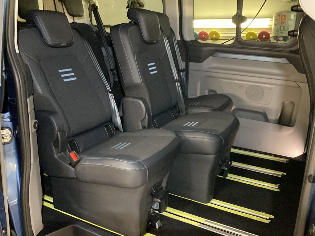 Ford Tourneo Custom 2025