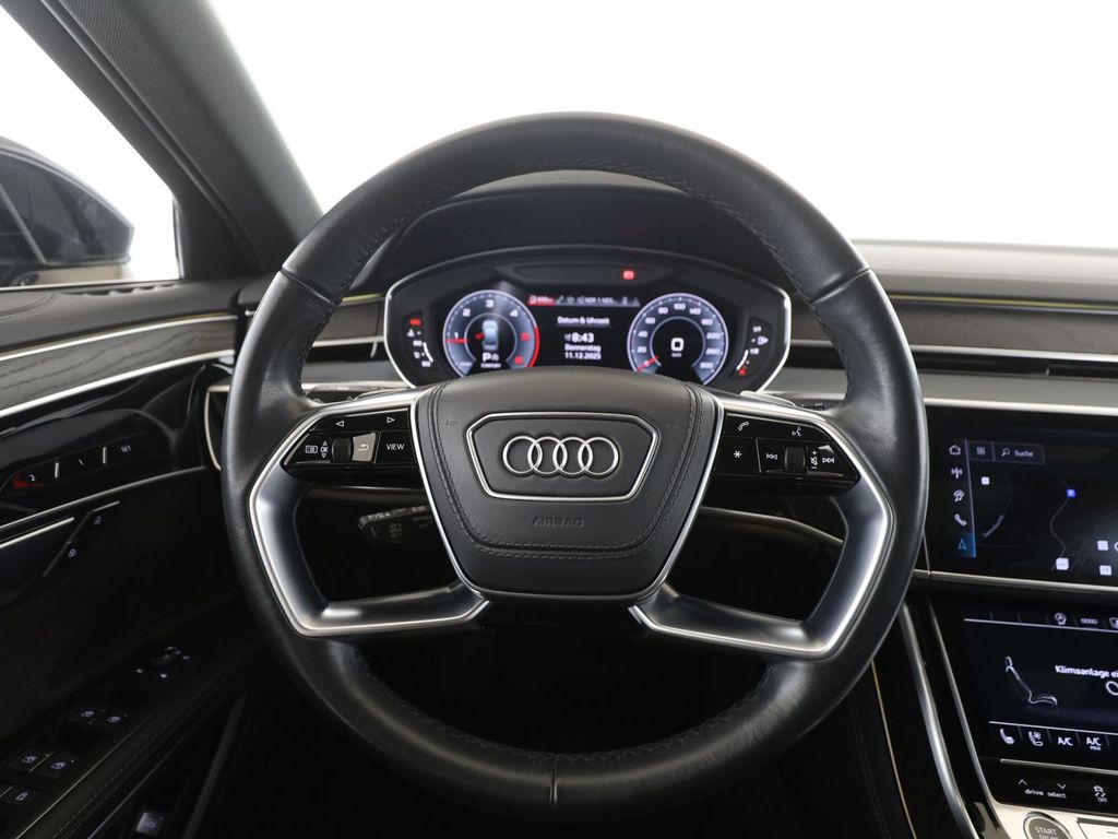 Audi A8 2023