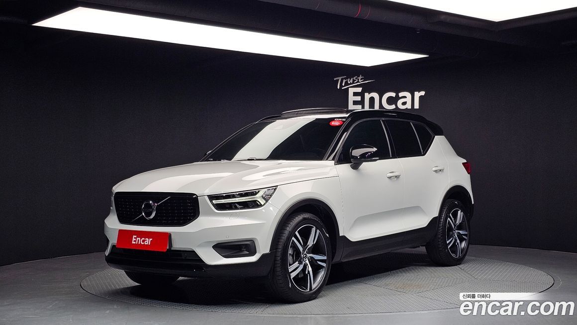 Volvo XC40 2021