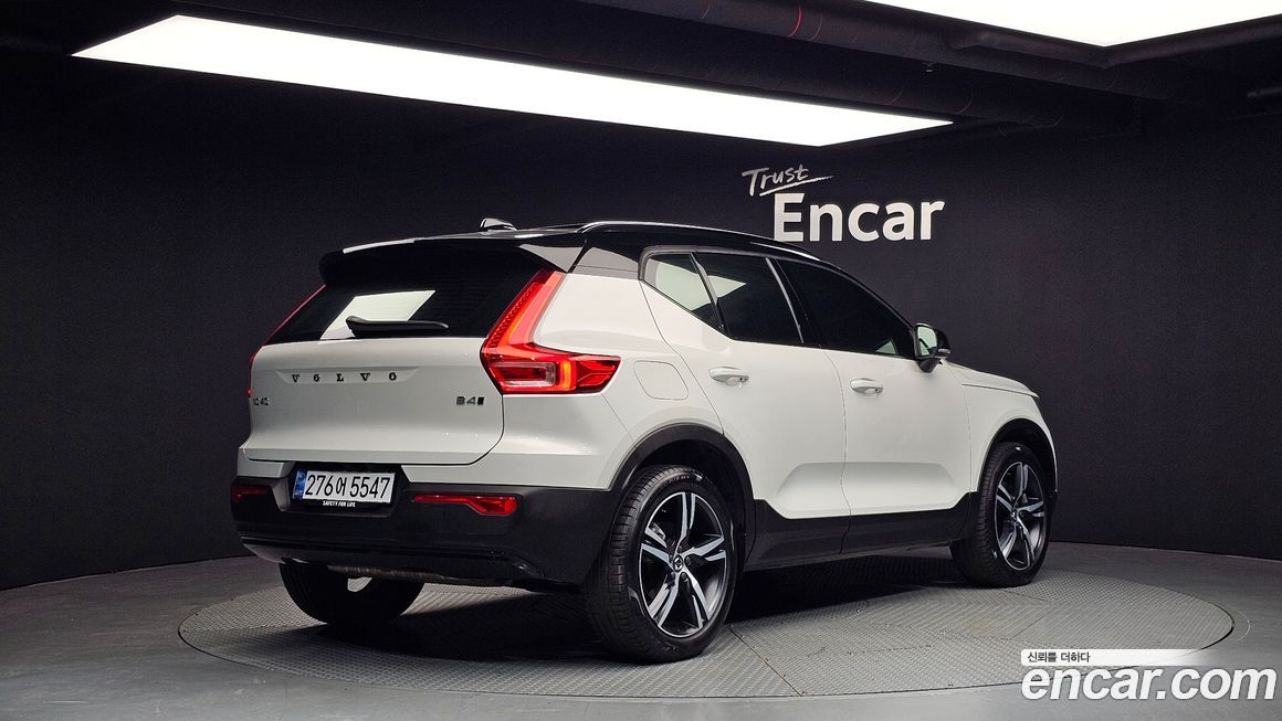 Volvo XC40 2021