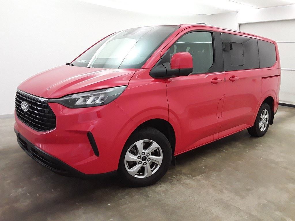 Ford Tourneo Custom 2025