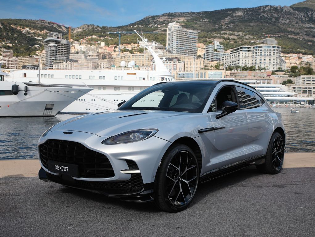 Aston Martin DBX