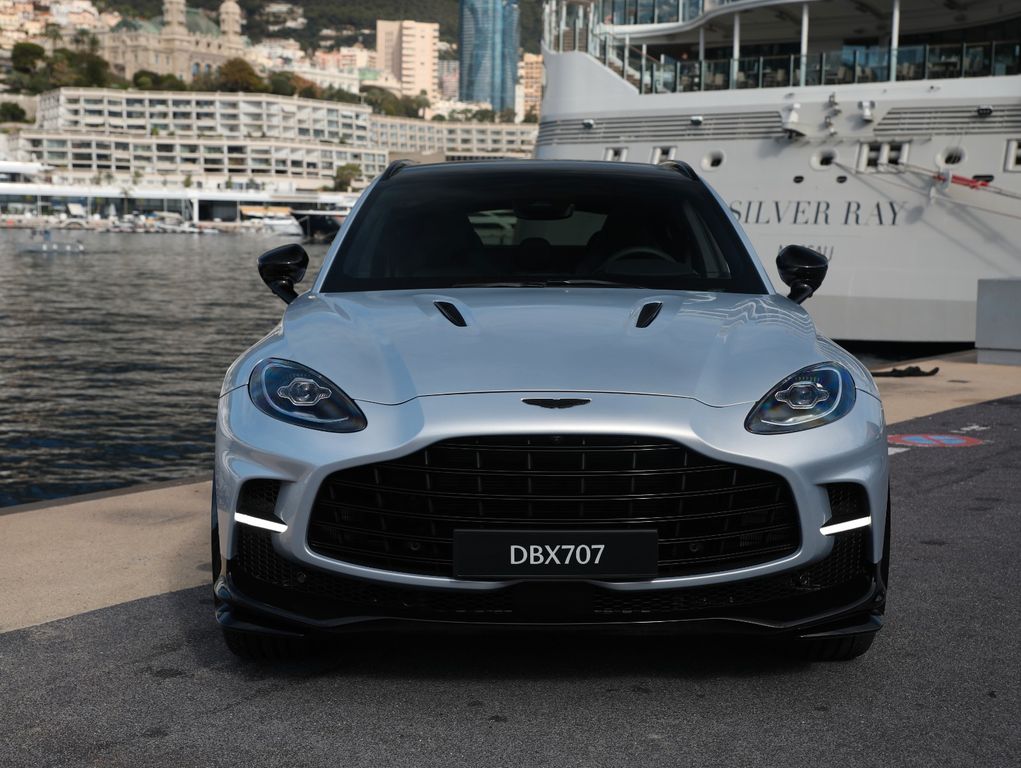 Aston Martin DBX