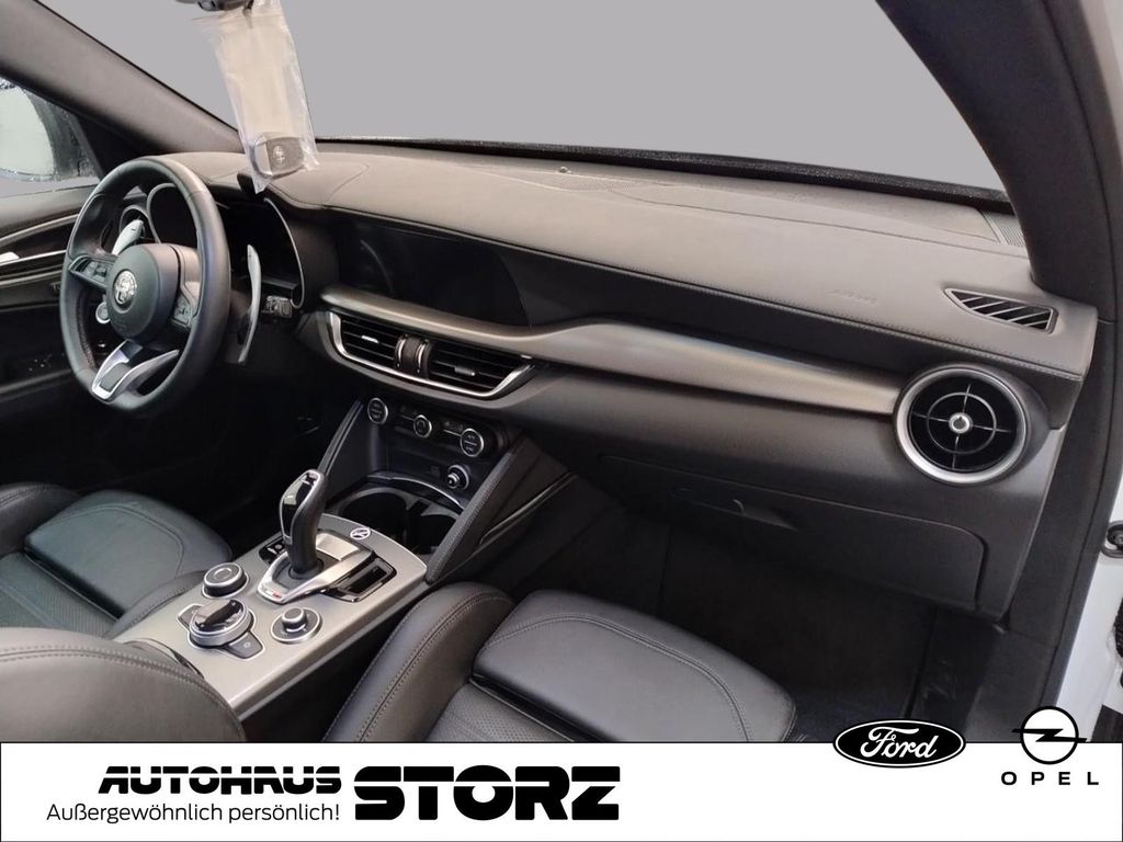 Alfa Romeo Stelvio 2024