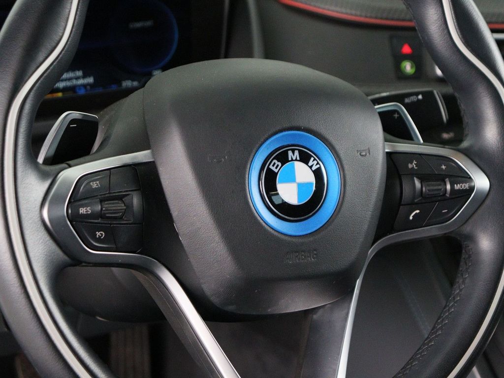 BMW i8 2020