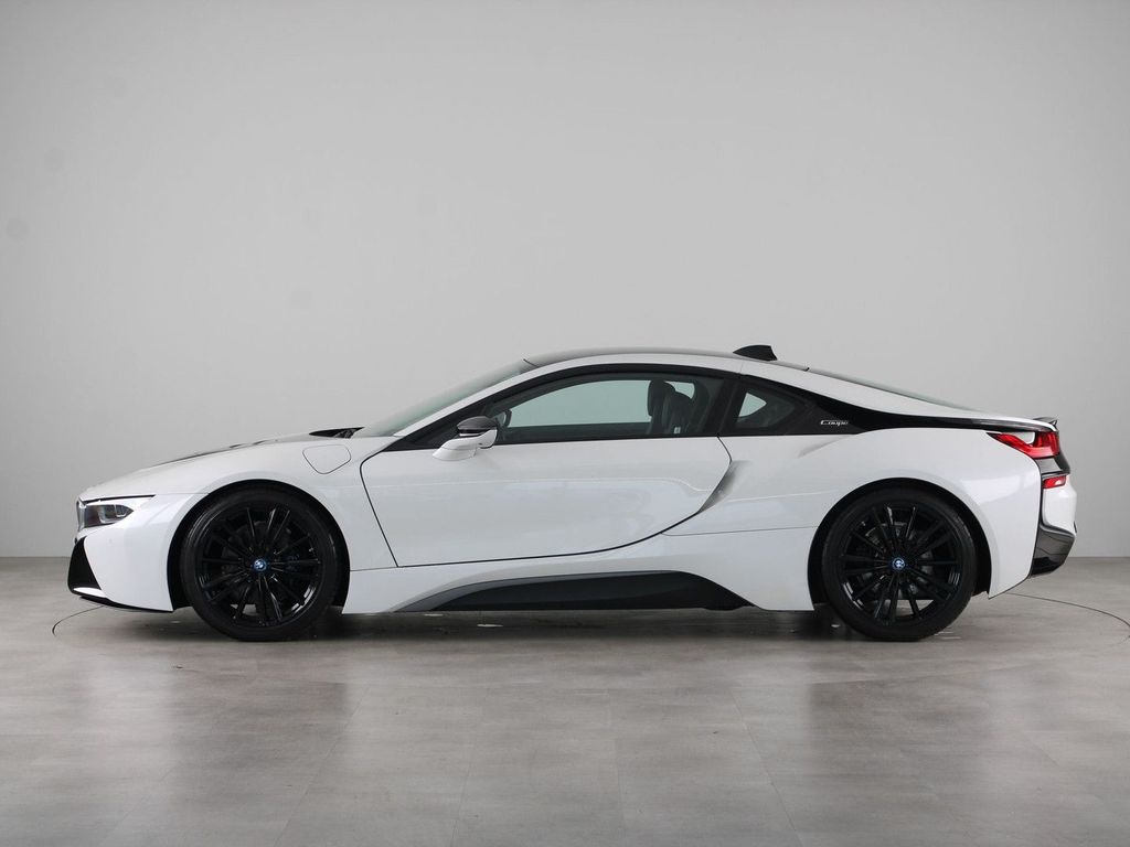 BMW i8 2020