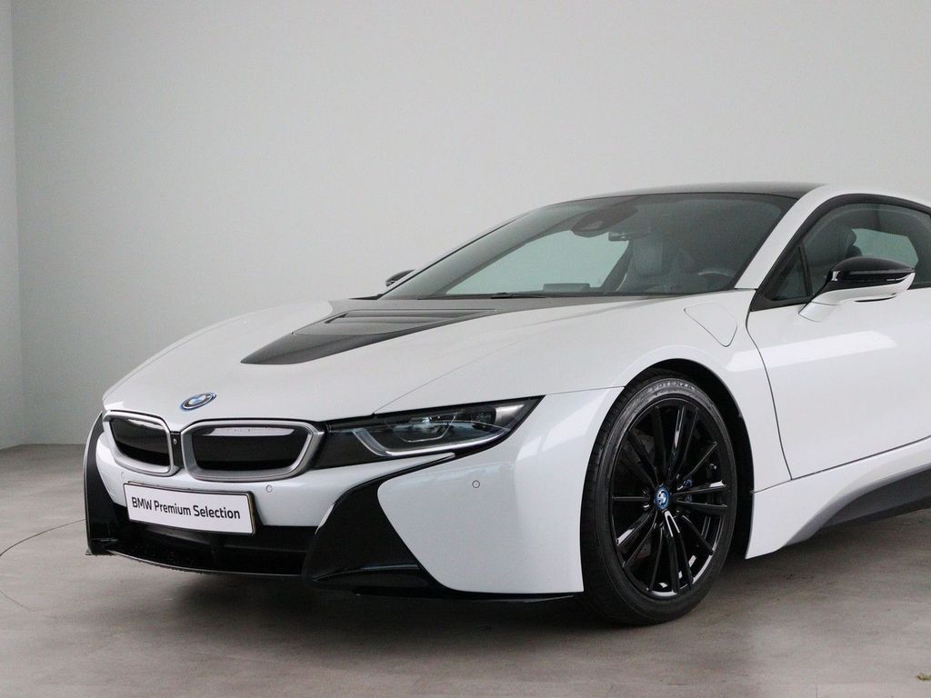 BMW i8 2020
