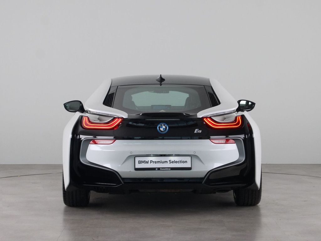 BMW i8 2020