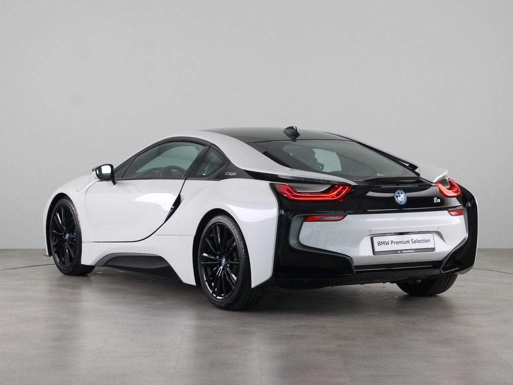 BMW i8 2020