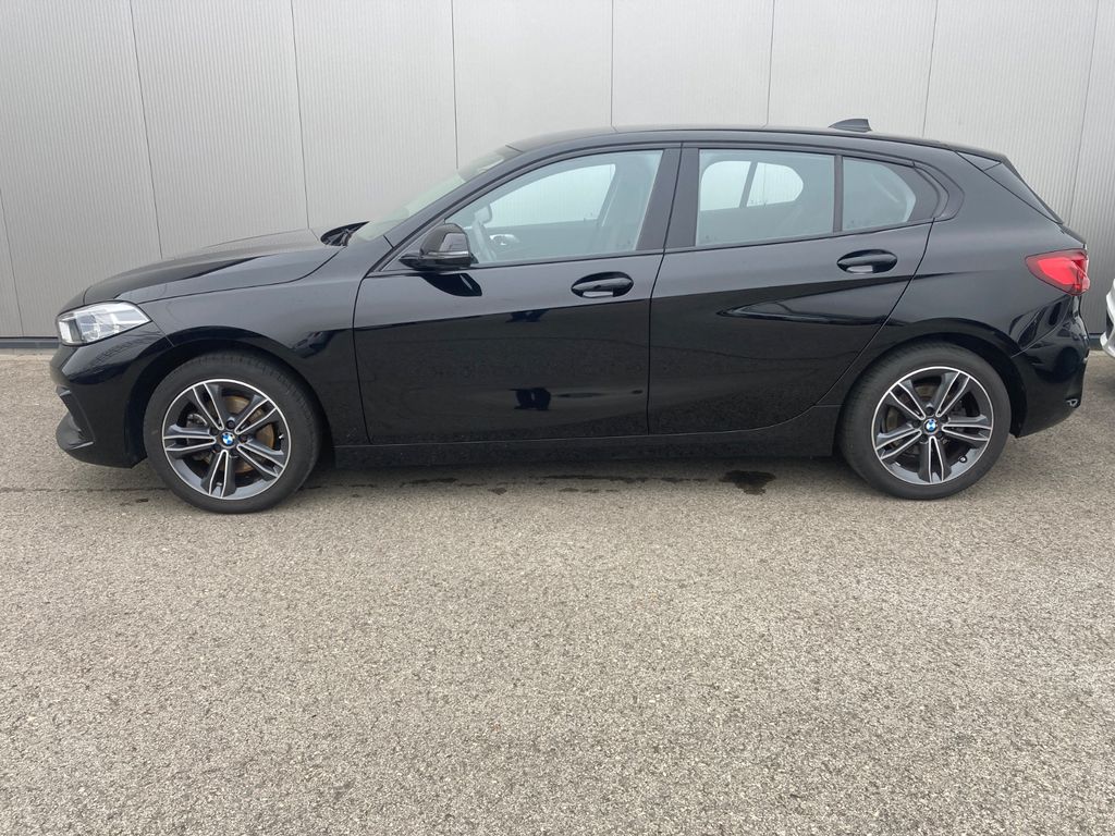 BMW 118 2021