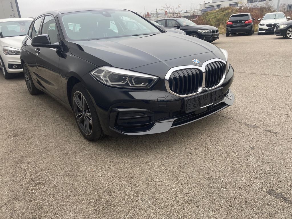 BMW 118 2021