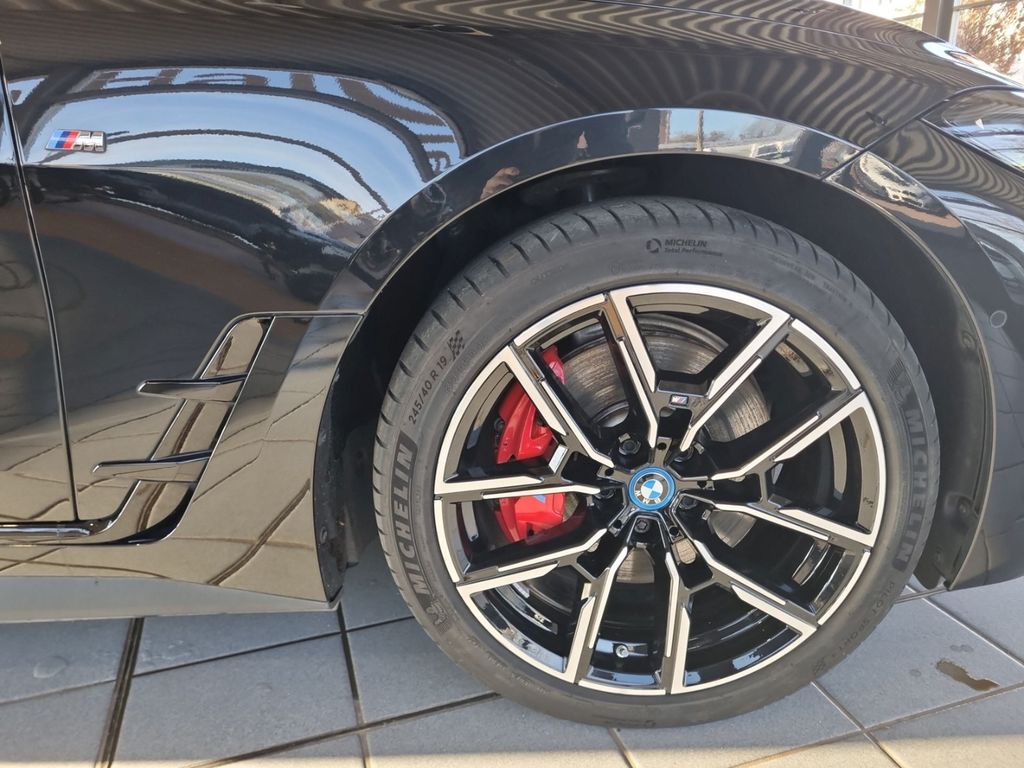 BMW i4 2023