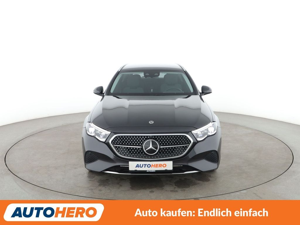 Mercedes-Benz E 200 2025