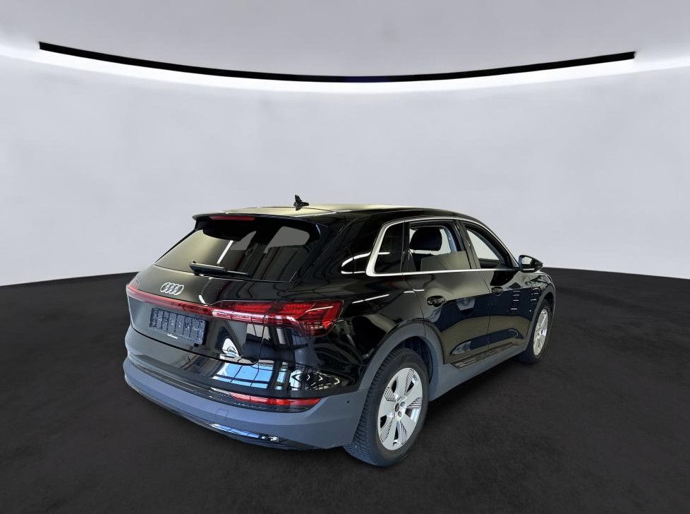 Audi e-tron 2022
