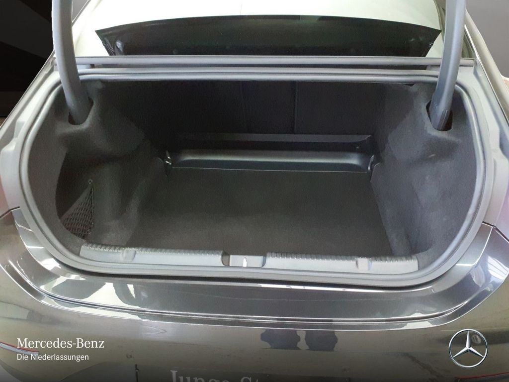 Mercedes-Benz EQE 2024