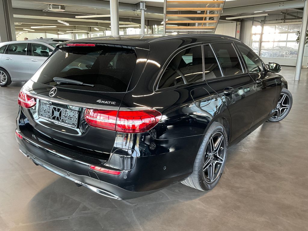 Mercedes-Benz E 300 2023