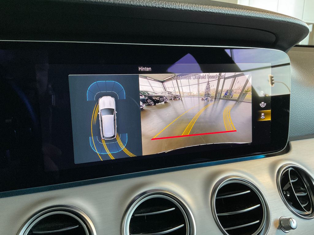 Mercedes-Benz E 300 2023