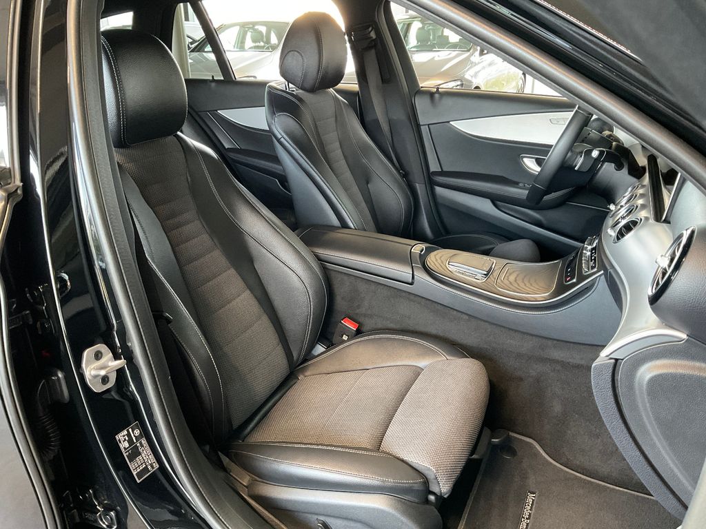 Mercedes-Benz E 300 2023