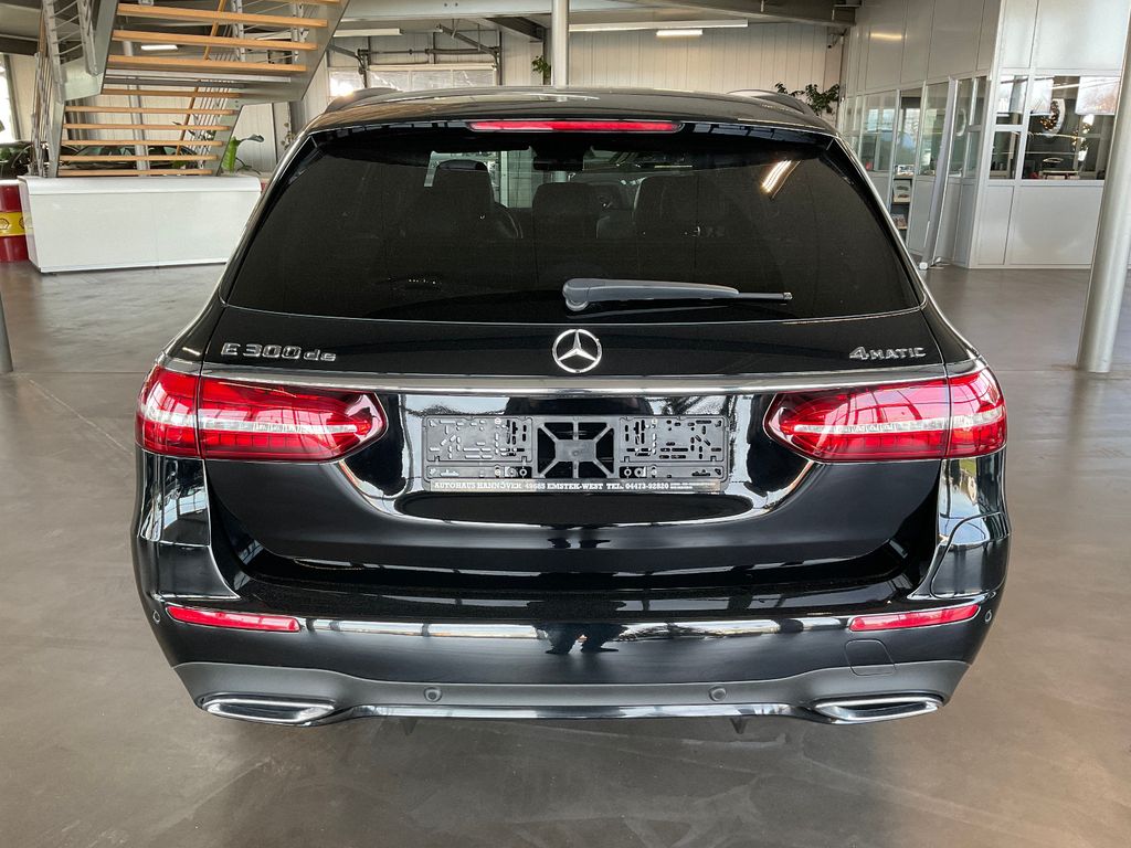 Mercedes-Benz E 300 2023