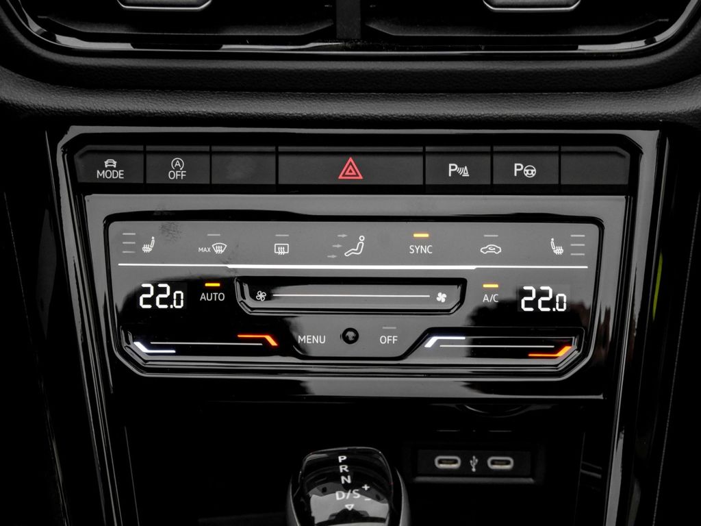 Volkswagen T-Roc 2025
