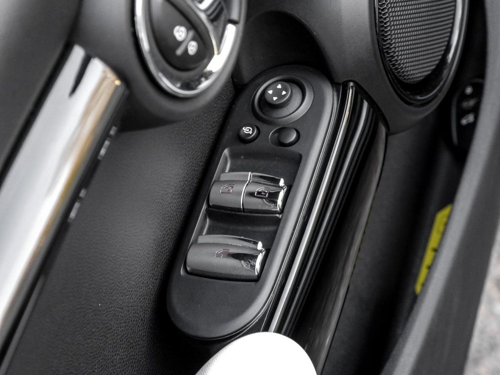 MINI Cooper S Cabrio 2023