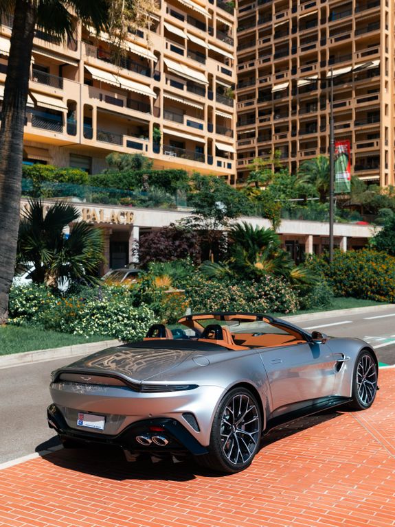 Aston Martin V8 Vantage