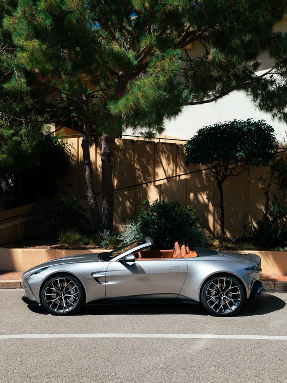 Aston Martin V8 Vantage