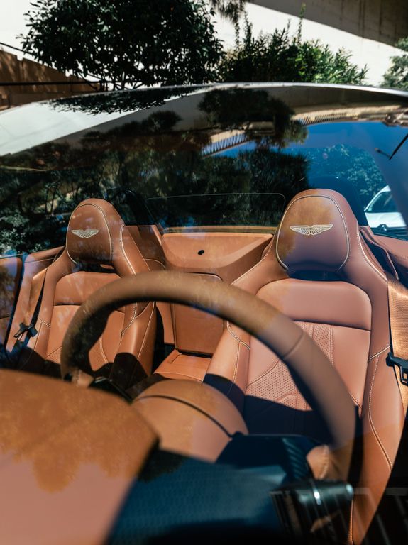 Aston Martin V8 Vantage