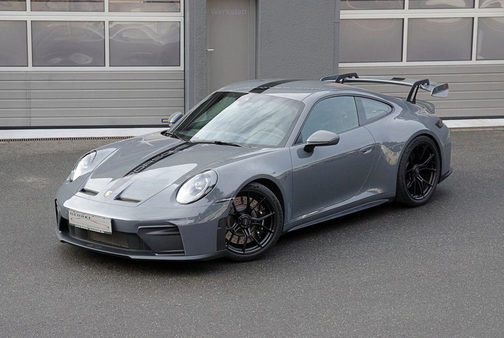 Porsche 992 2025