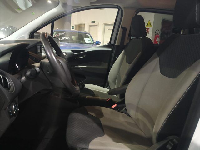 Ford Tourneo Courier 2020