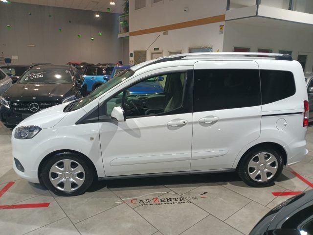 Ford Tourneo Courier 2020