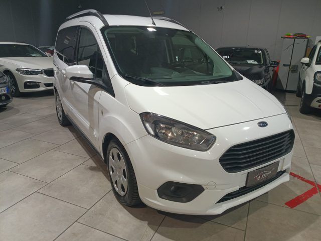 Ford Tourneo Courier 2020