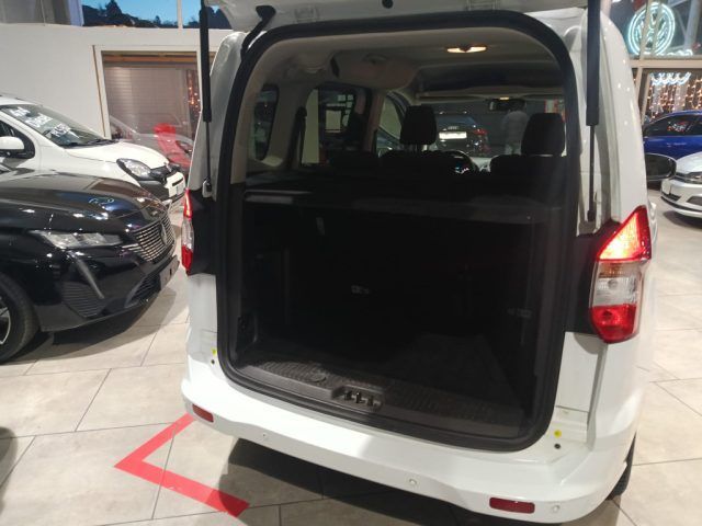 Ford Tourneo Courier 2020
