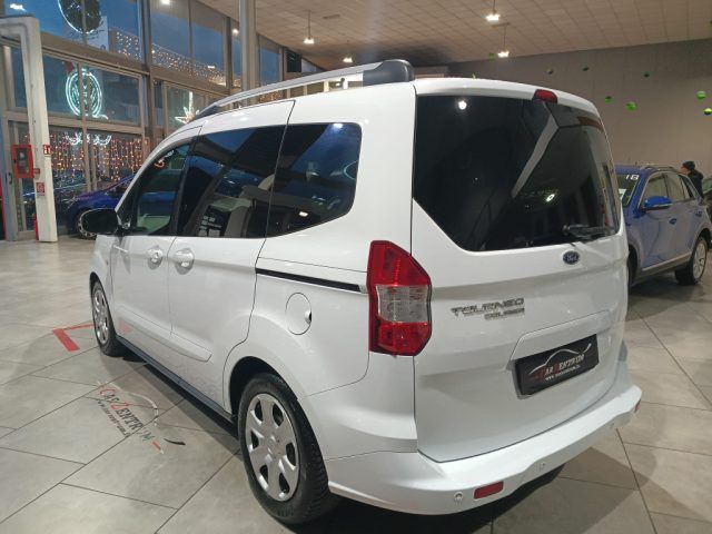 Ford Tourneo Courier 2020