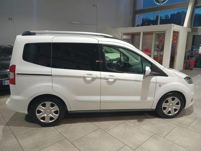 Ford Tourneo Courier 2020